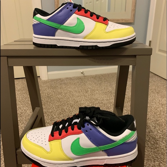 green strike dunks womens